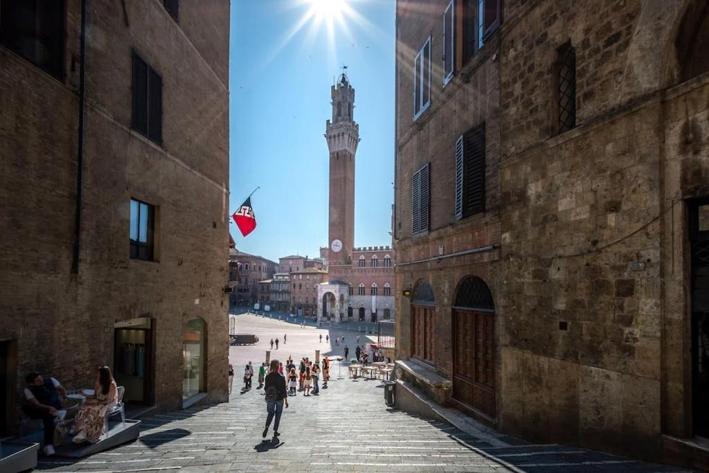 Appartamento Mimosa- Loft Elegante Con Terrazza Nel Centro Di Siena Esterno foto