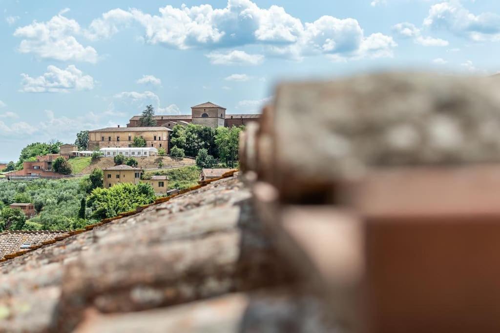 Appartamento Mimosa- Loft Elegante Con Terrazza Nel Centro Di Siena Esterno foto