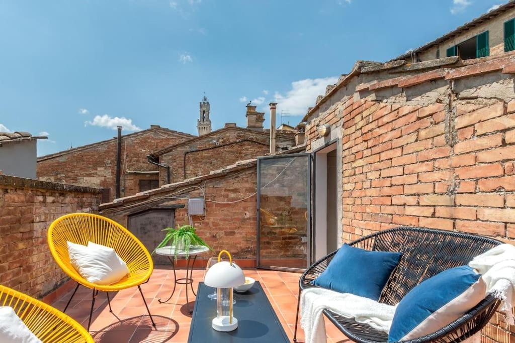 Appartamento Mimosa- Loft Elegante Con Terrazza Nel Centro Di Siena Esterno foto