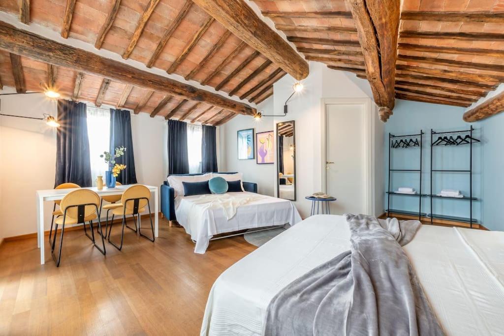 Appartamento Mimosa- Loft Elegante Con Terrazza Nel Centro Di Siena Esterno foto